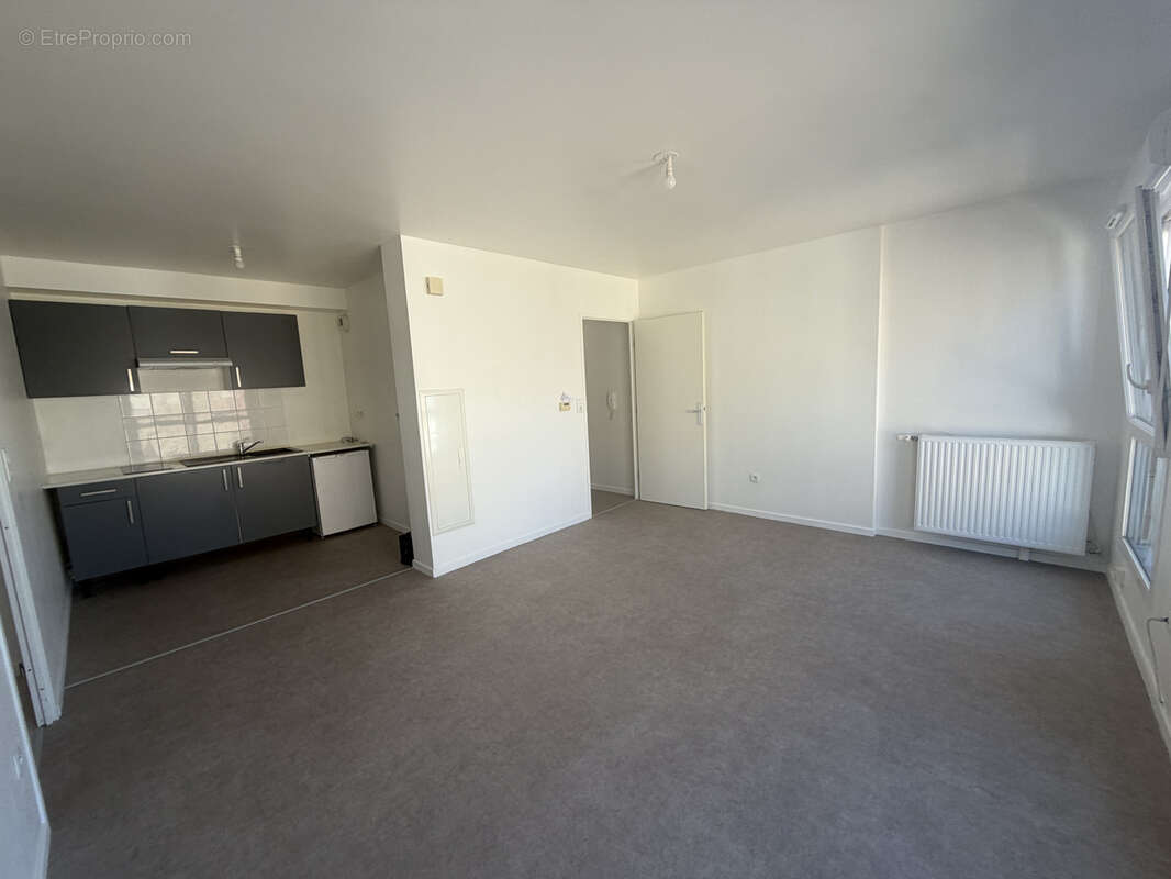 Amiens secteur quai de la somme : tres bel appartement t2 de 43.22 m2 avec parking en sous-sol - photo 2