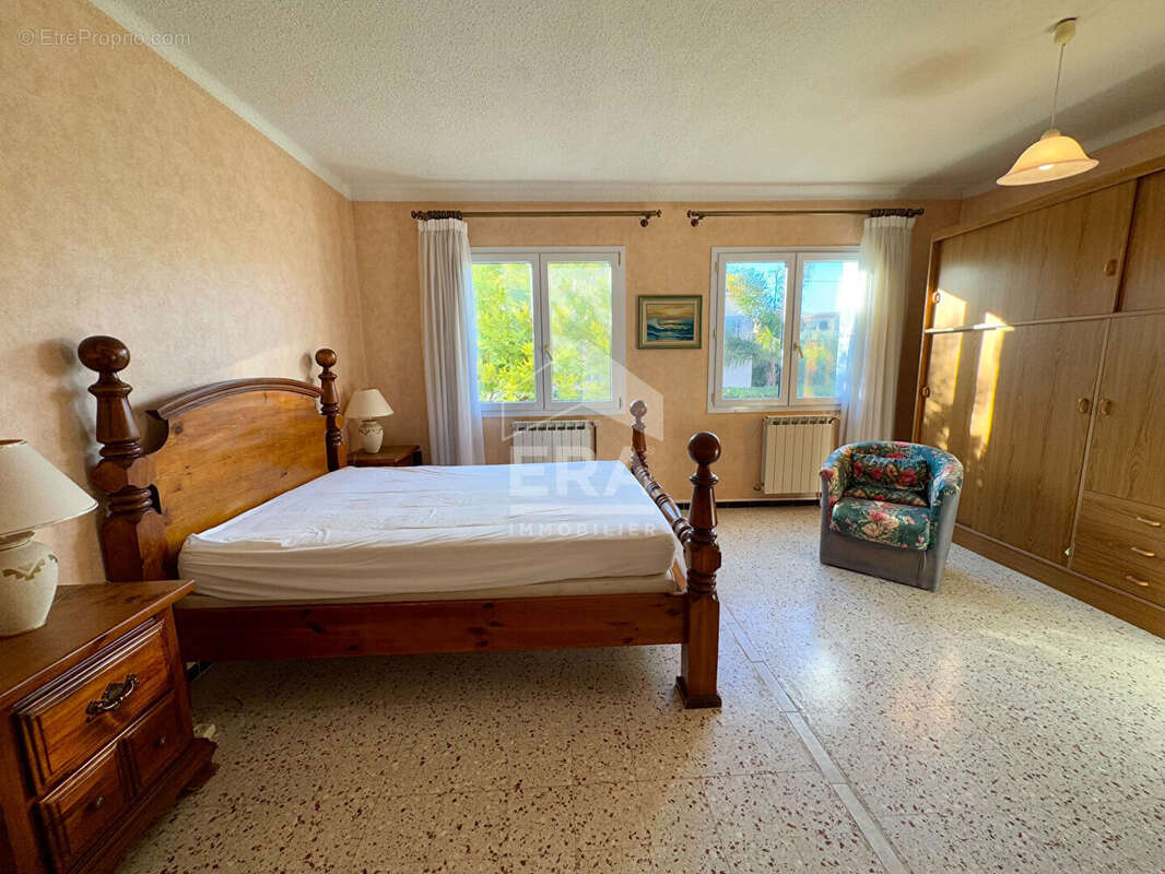 Maison à SIX-FOURS-LES-PLAGES