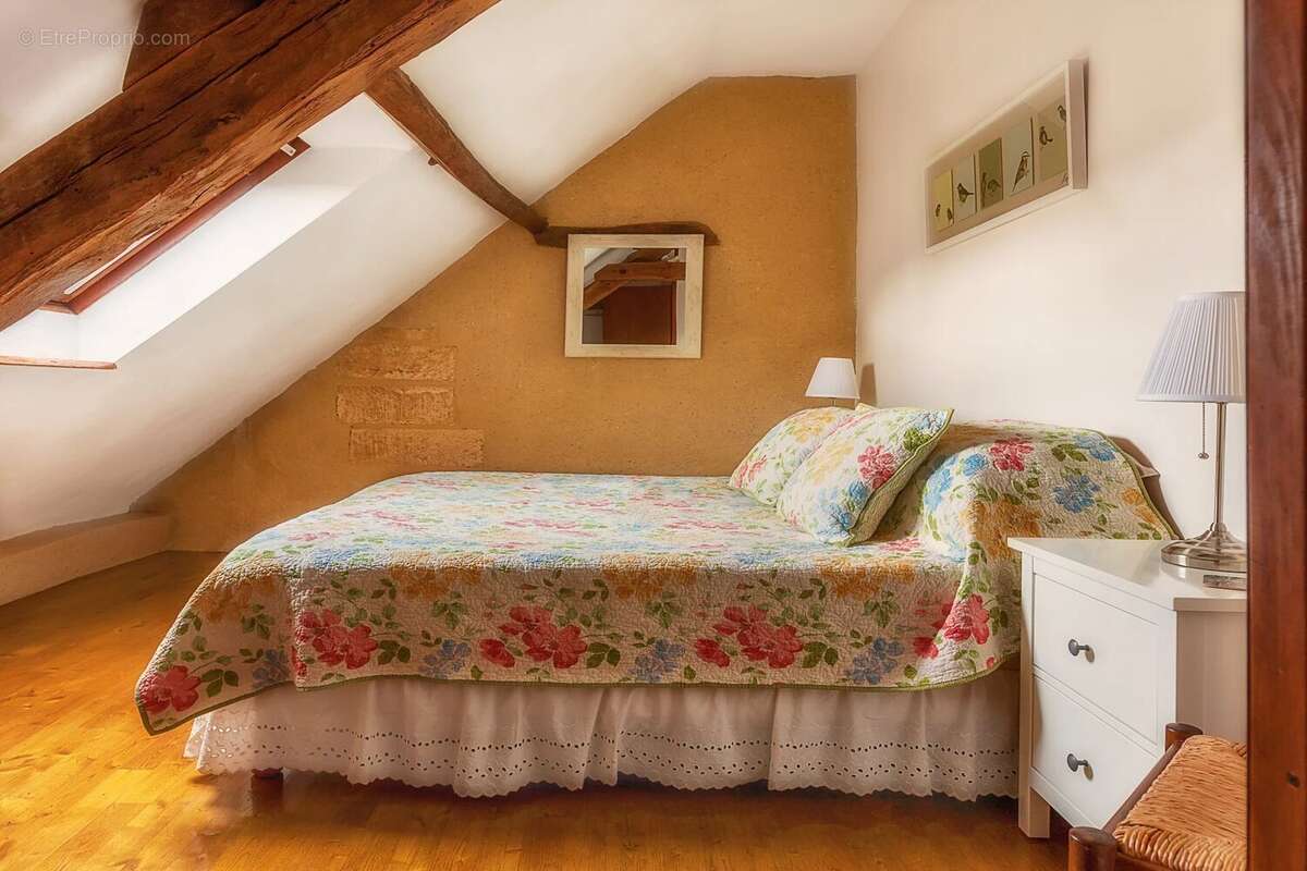 Maison à SAINT-CYPRIEN