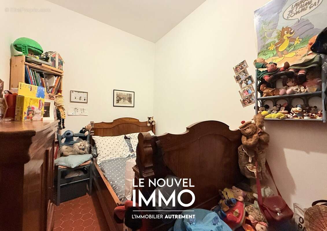 Appartement à MARSEILLE-4E