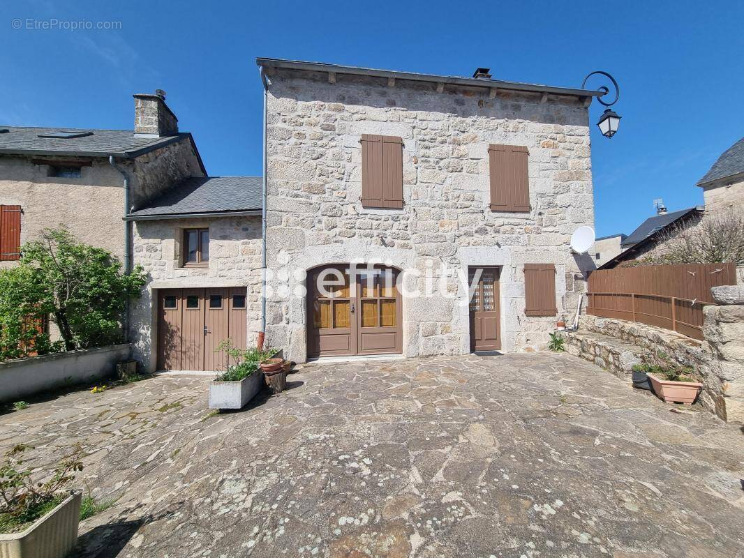 Maison à ALBARET-SAINTE-MARIE