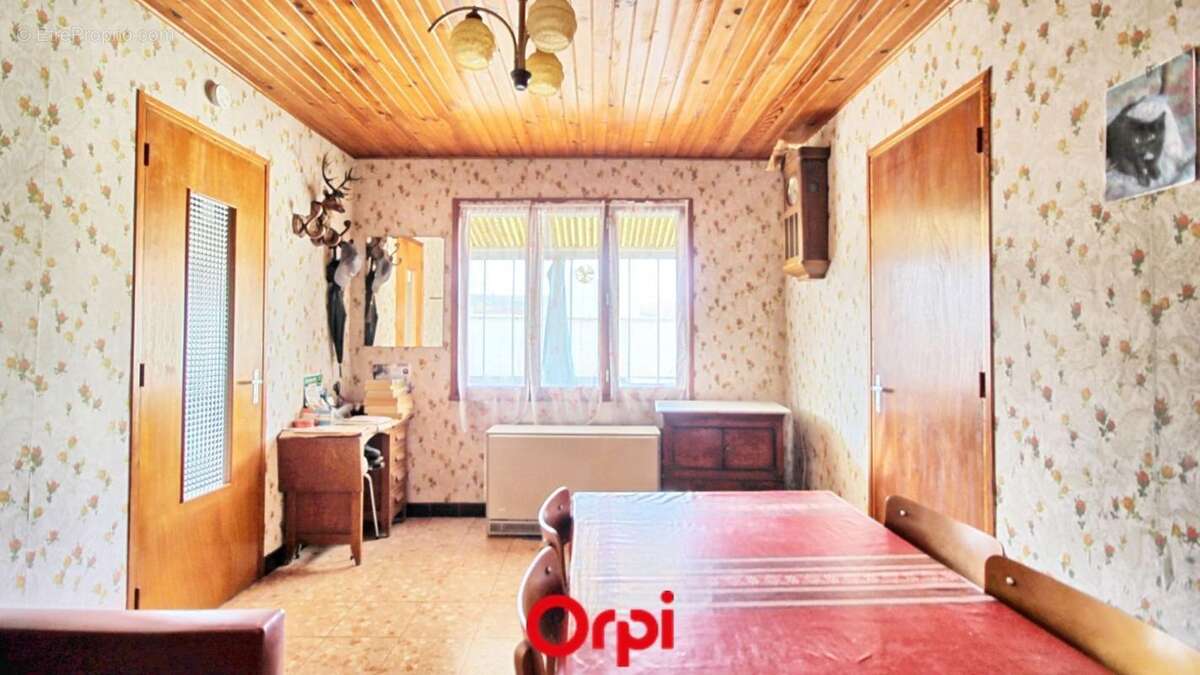 Maison à LACHELLE