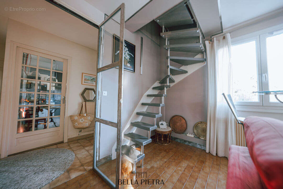 Maison à SAINT-GELY-DU-FESC