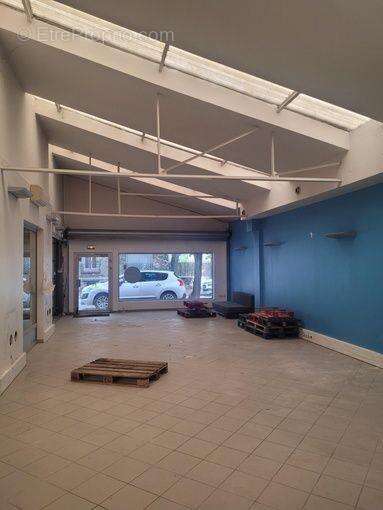 Commerce à ISSY-LES-MOULINEAUX