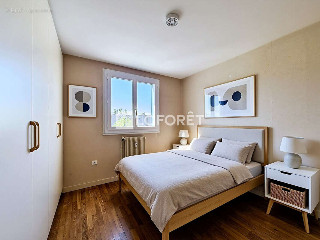 Appartement à GENAY