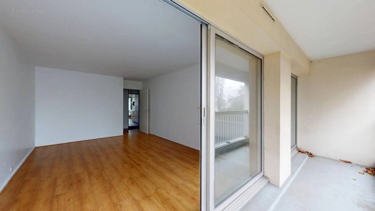 Appartement à CHENNEVIERES-SUR-MARNE