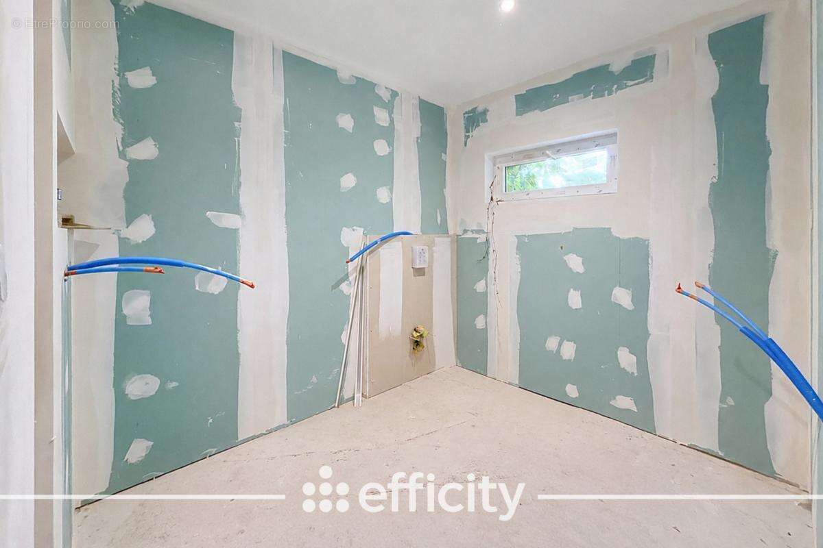 Maison 125 m² à Givors  - photo 15