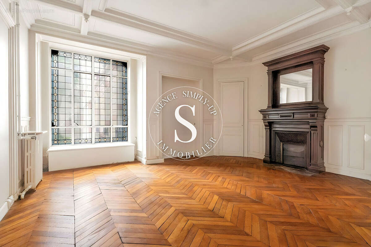 Appartement à PARIS-6E