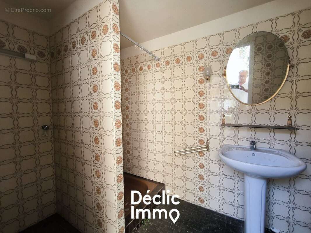 Maison a renover - photo 9