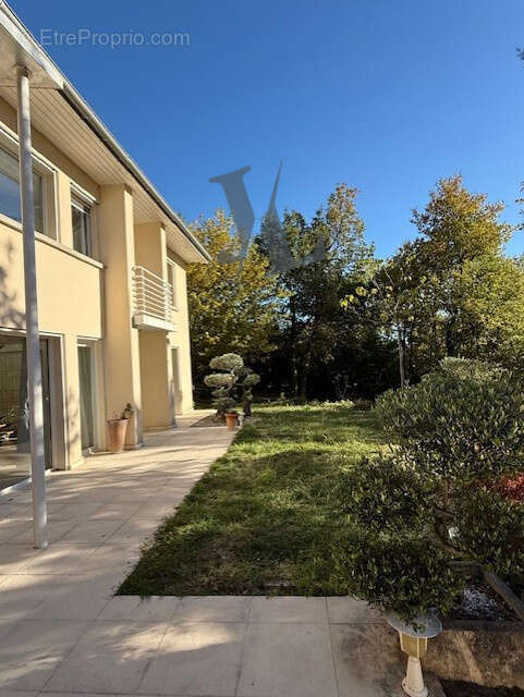 Maison à MONTMEYRAN