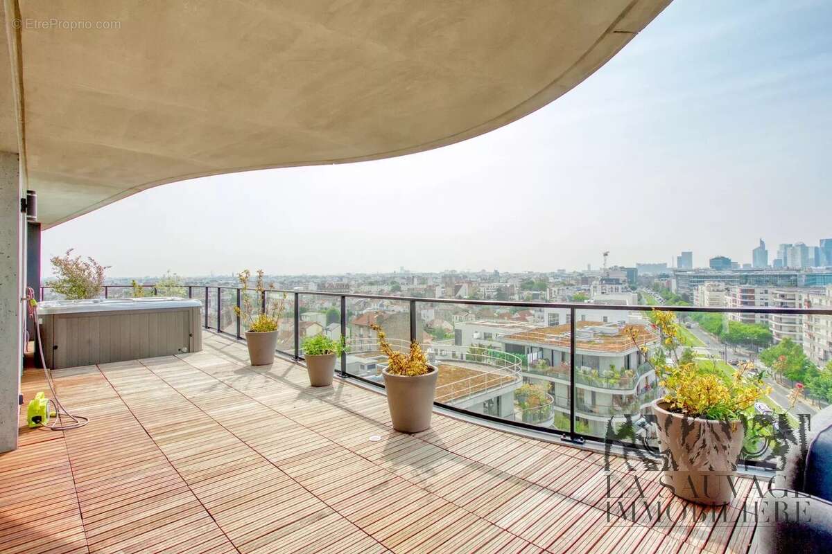 Appartement à COLOMBES