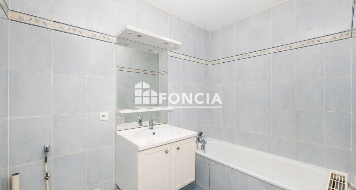 Appartement à MORANCE