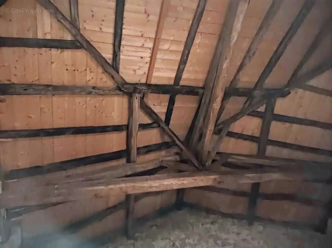 Maison à CHAMPNIERS-ET-REILHAC