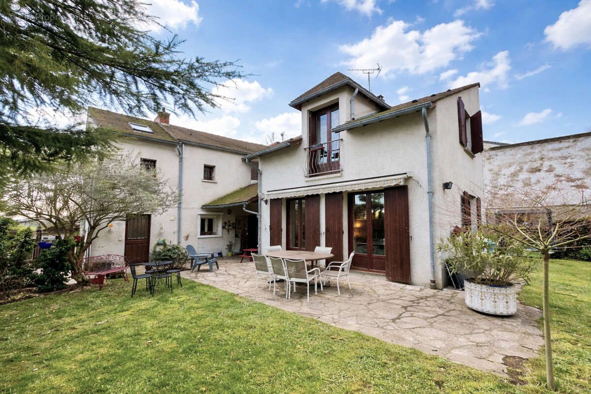 Maison à CONFLANS-SAINTE-HONORINE