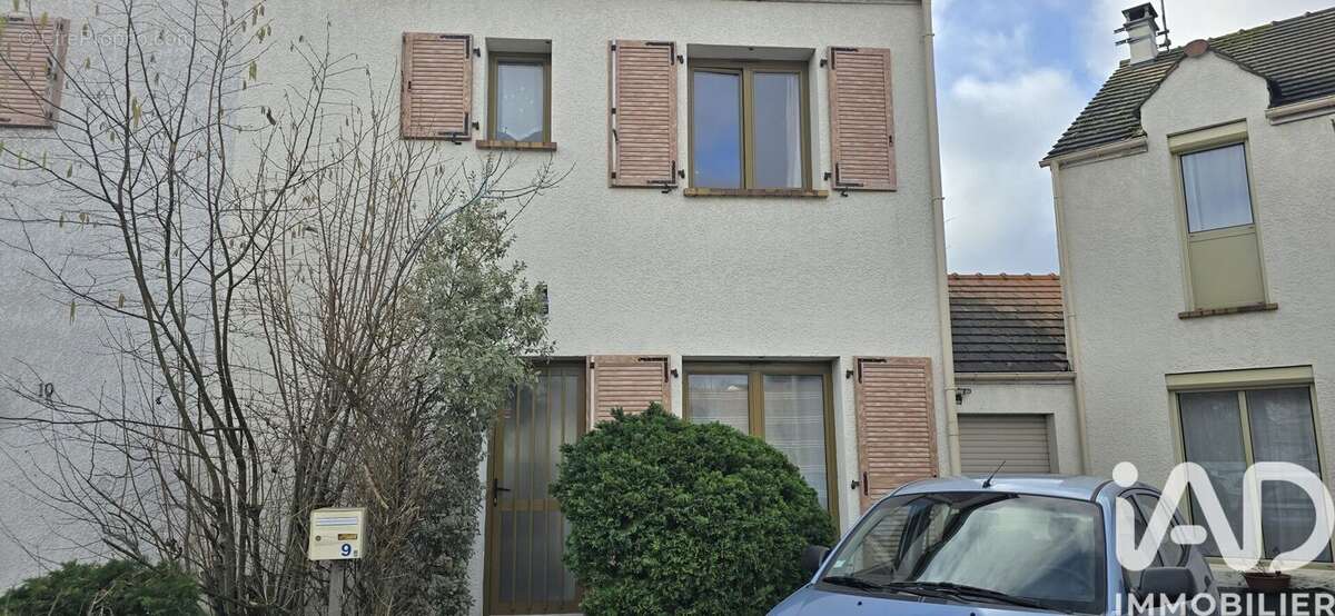 Photo 2 - Maison à SAINTE-GENEVIEVE-DES-BOIS