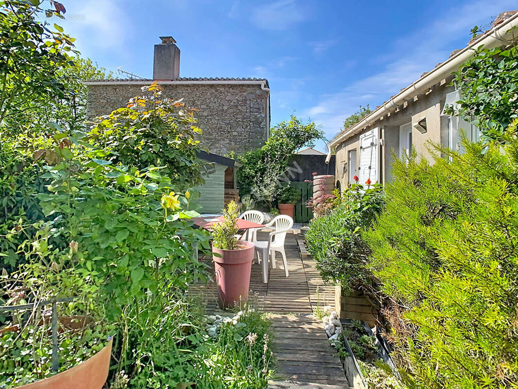 Maison à BOUSSAY