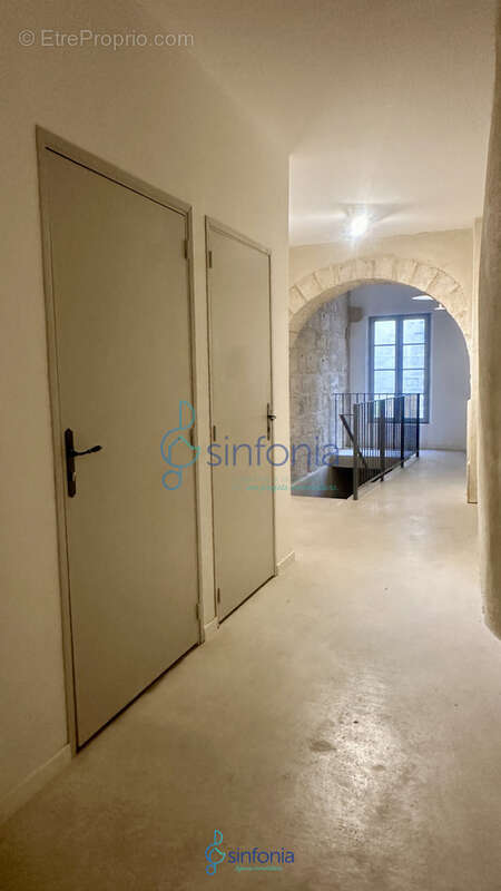 Appartement à UZES