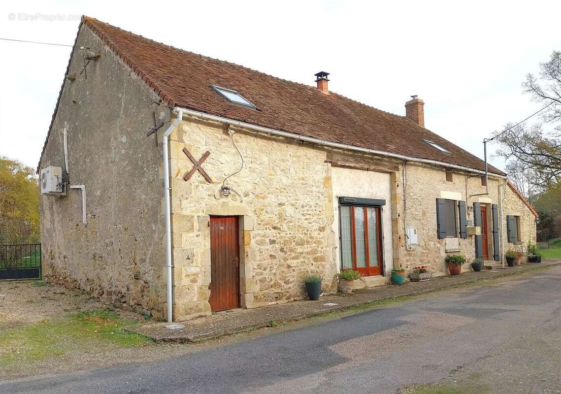 Maison à BRIGUEIL-LE-CHANTRE