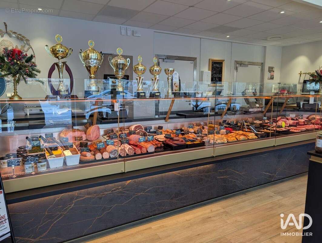 Photo 4 - Commerce à ROEZE-SUR-SARTHE