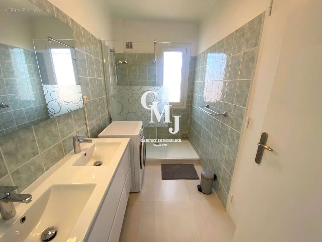 Appartement à SAINT-RAPHAEL