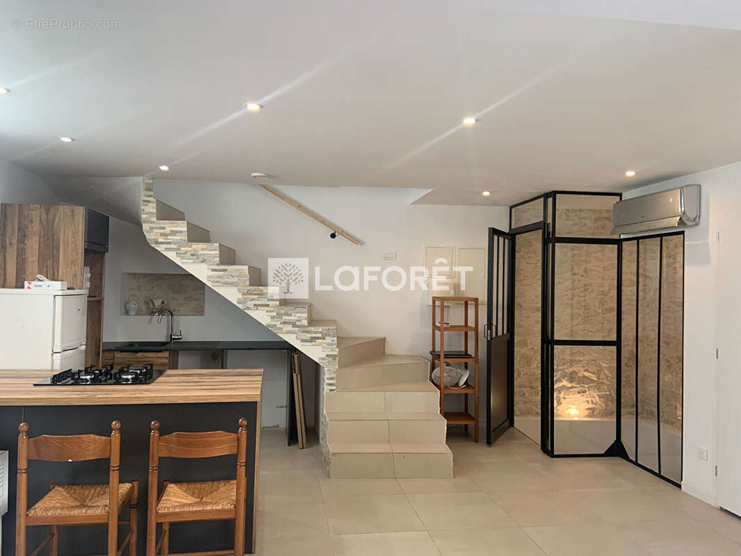 Maison à LA FARE-LES-OLIVIERS