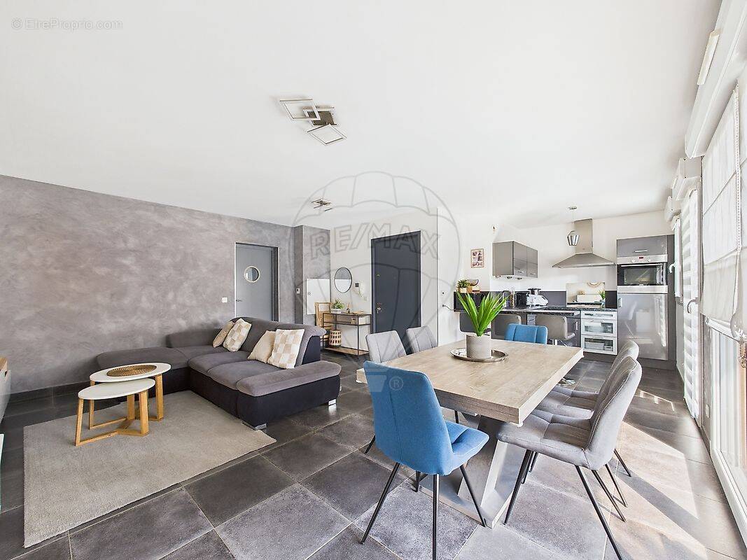 Appartement à MANOM