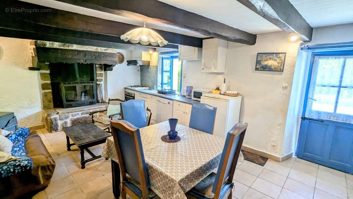 À 8 kilometres de Baud  Maison en pierres, début XXe siècle, face au Blavet - photo 6