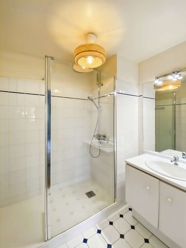 Appartement à vendre 2 pièces PARIS 15EME ARRONDISSEMENT (75) - photo 6