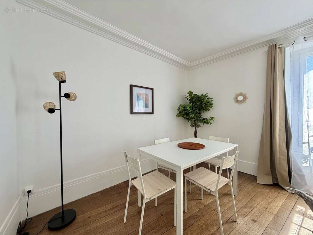 Appartement à VERRIERES-LE-BUISSON