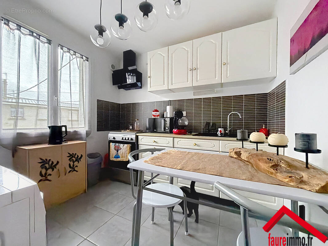 Appartement à OBJAT
