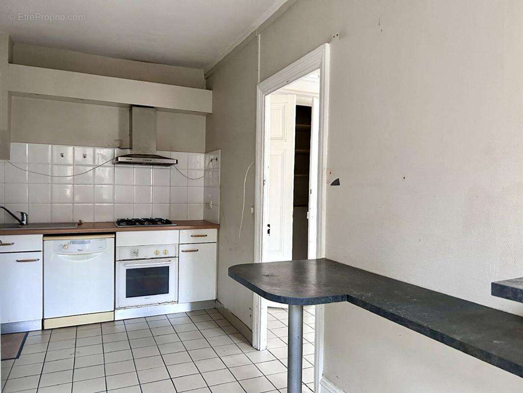 Appartement à BESSENAY