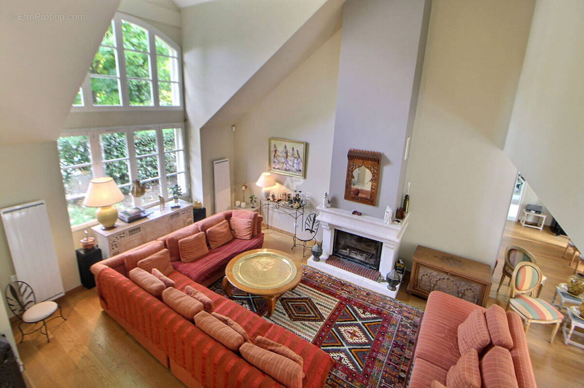 Maison à VERNEUIL-SUR-SEINE