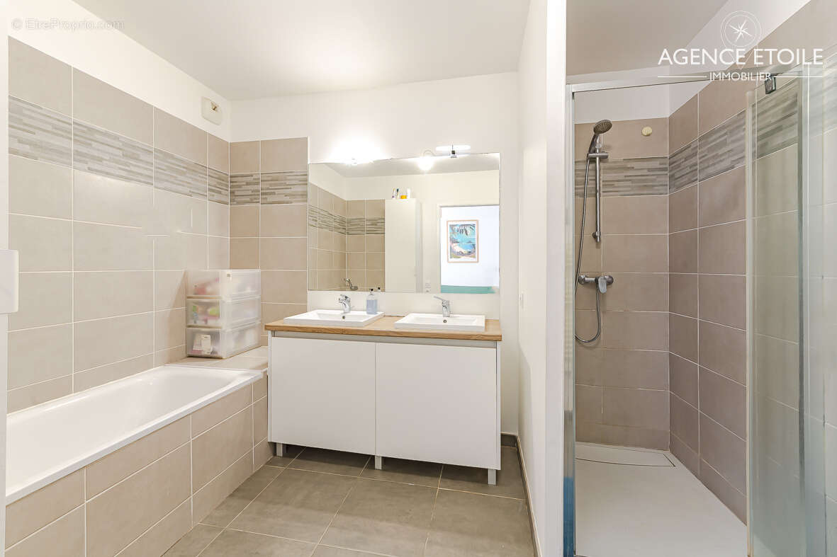 Exclusivité   Appartement T4 lumineux, dernier étage, terrasse 23 m2   Les Camoins - photo 15
