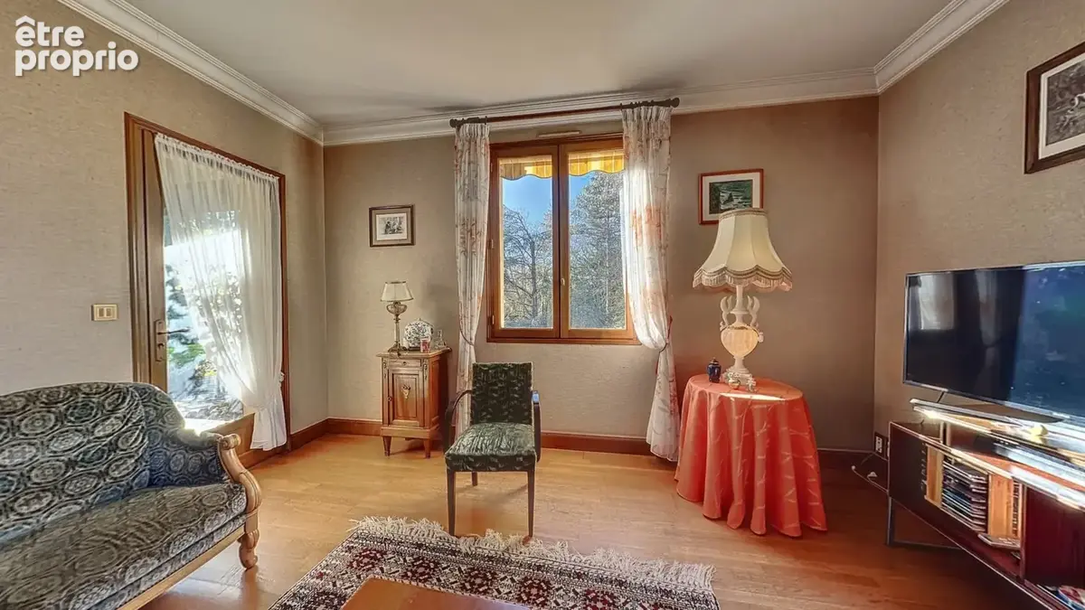 Maison 8 pièces 195 m² à vendre à La Chatre (36400) - photo 6