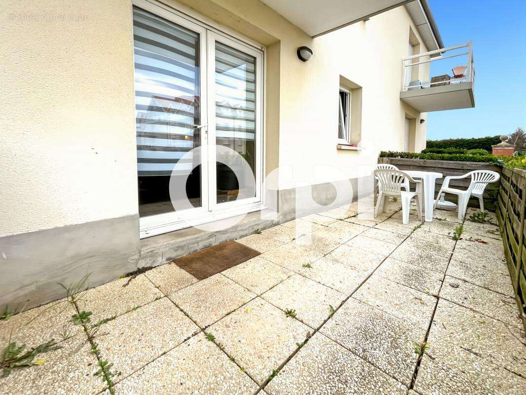 Appartement à SAINT-MARTIN-BOULOGNE