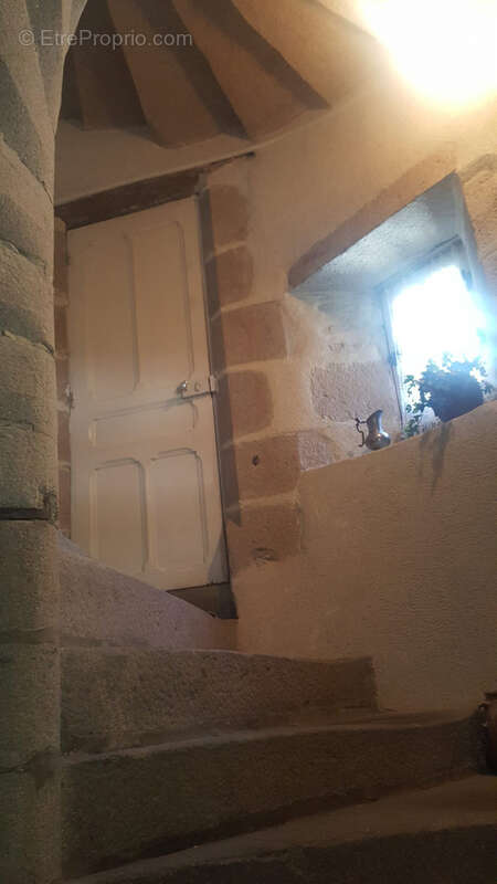 Maison à BOURGANEUF