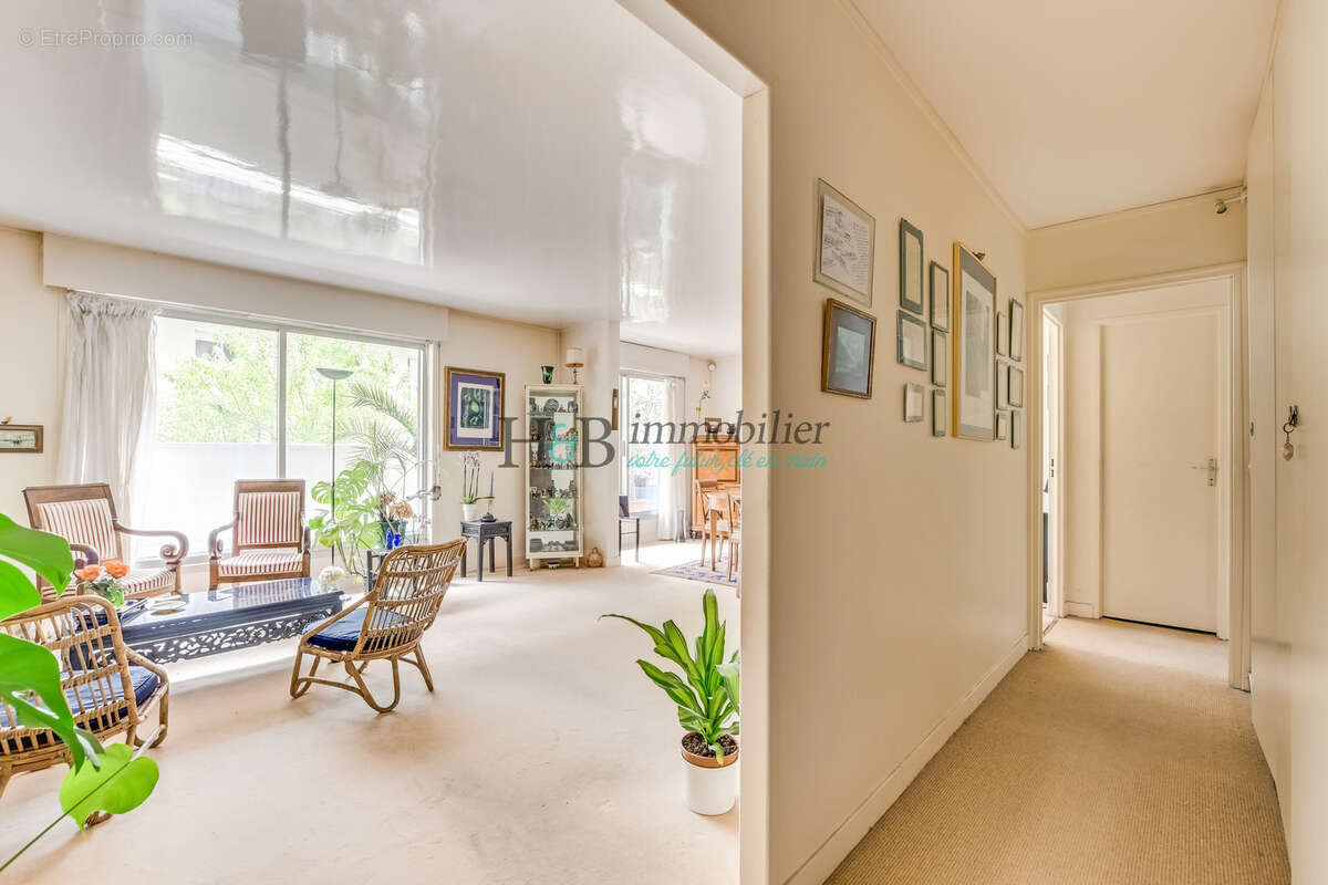 Appartement à PARIS-11E