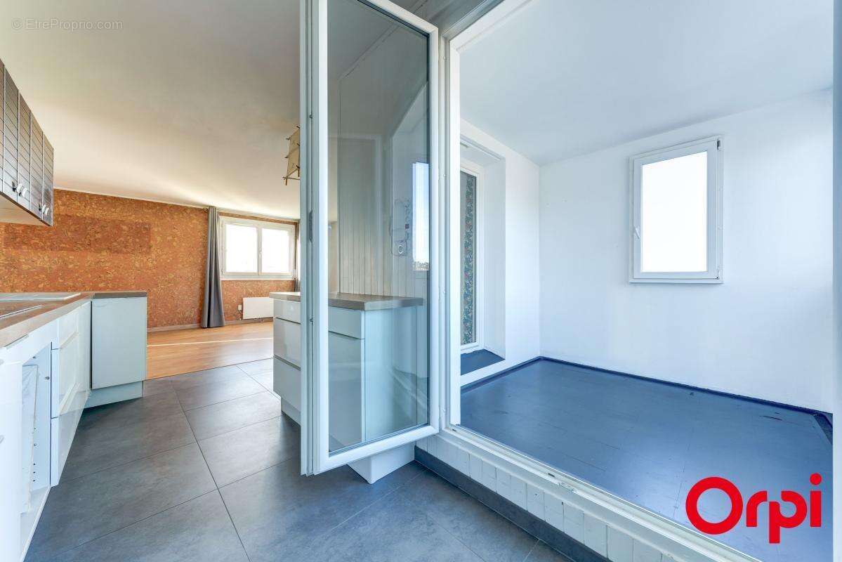 Appartement à VENISSIEUX