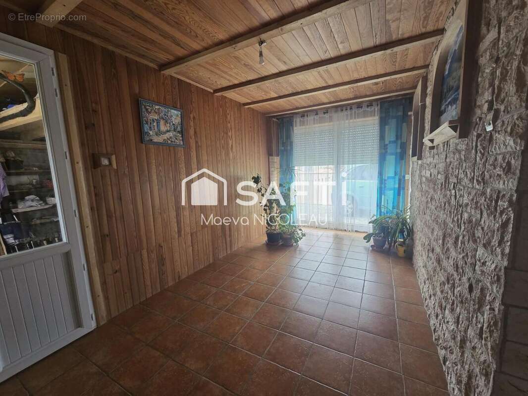 Photo 3 - Maison à AIGREFEUILLE-D'AUNIS