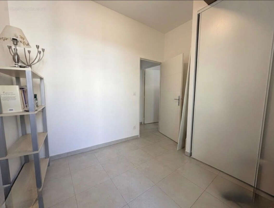 Appartement à L'ISLE-SUR-LA-SORGUE