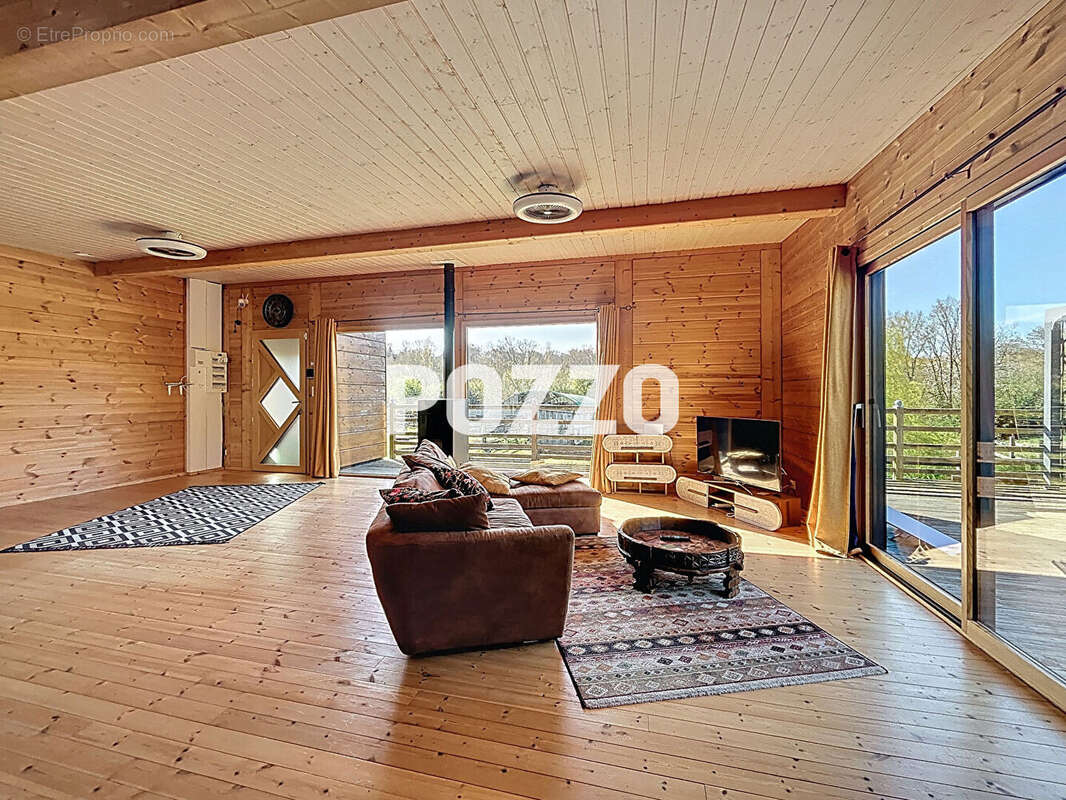 Maison à LA HAYE-D'ECTOT