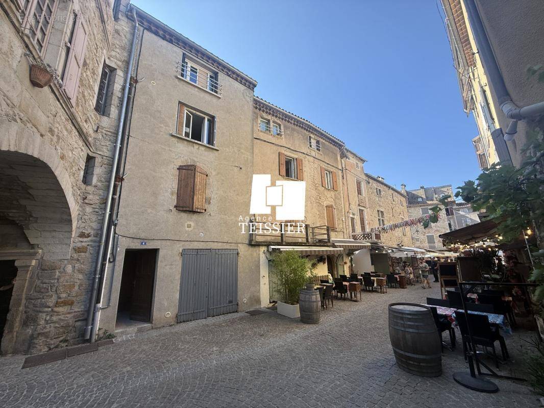 Appartement à LES VANS
