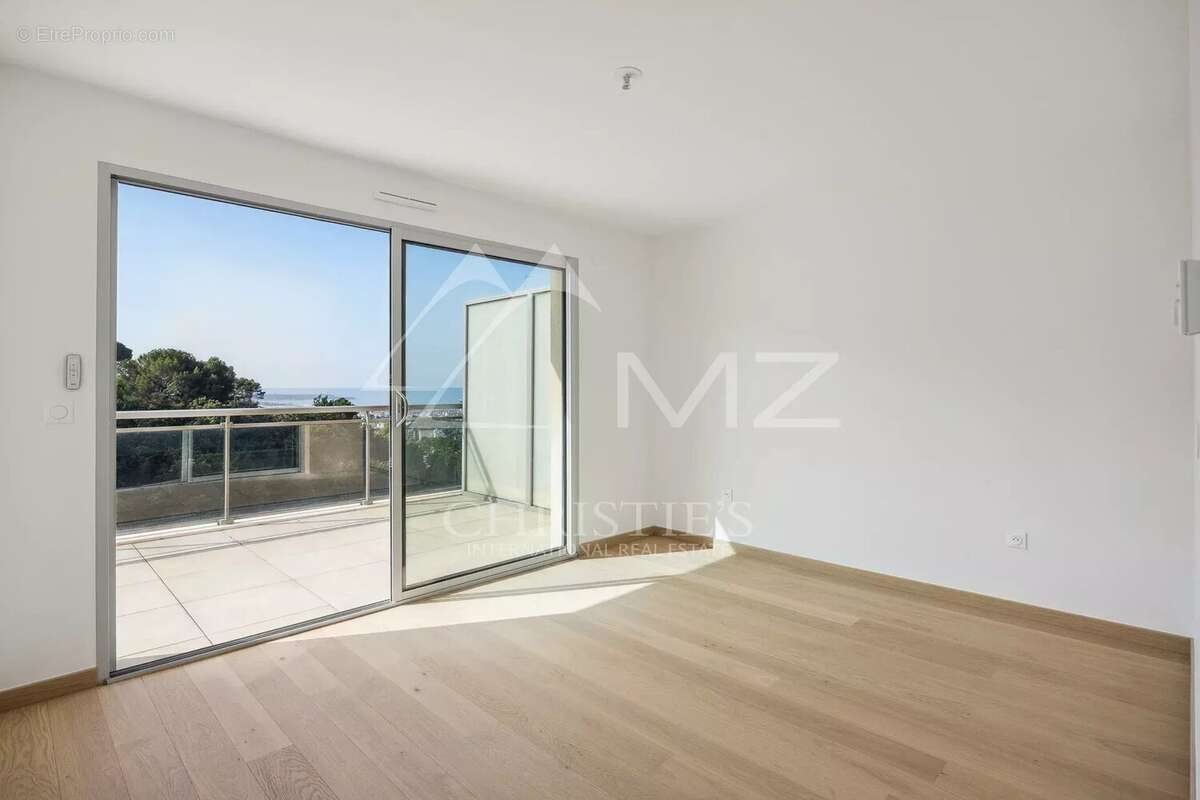 Appartement à LE CANNET