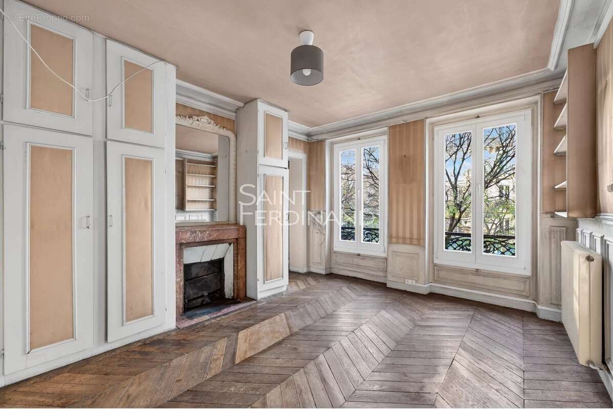 Appartement à PARIS-4E