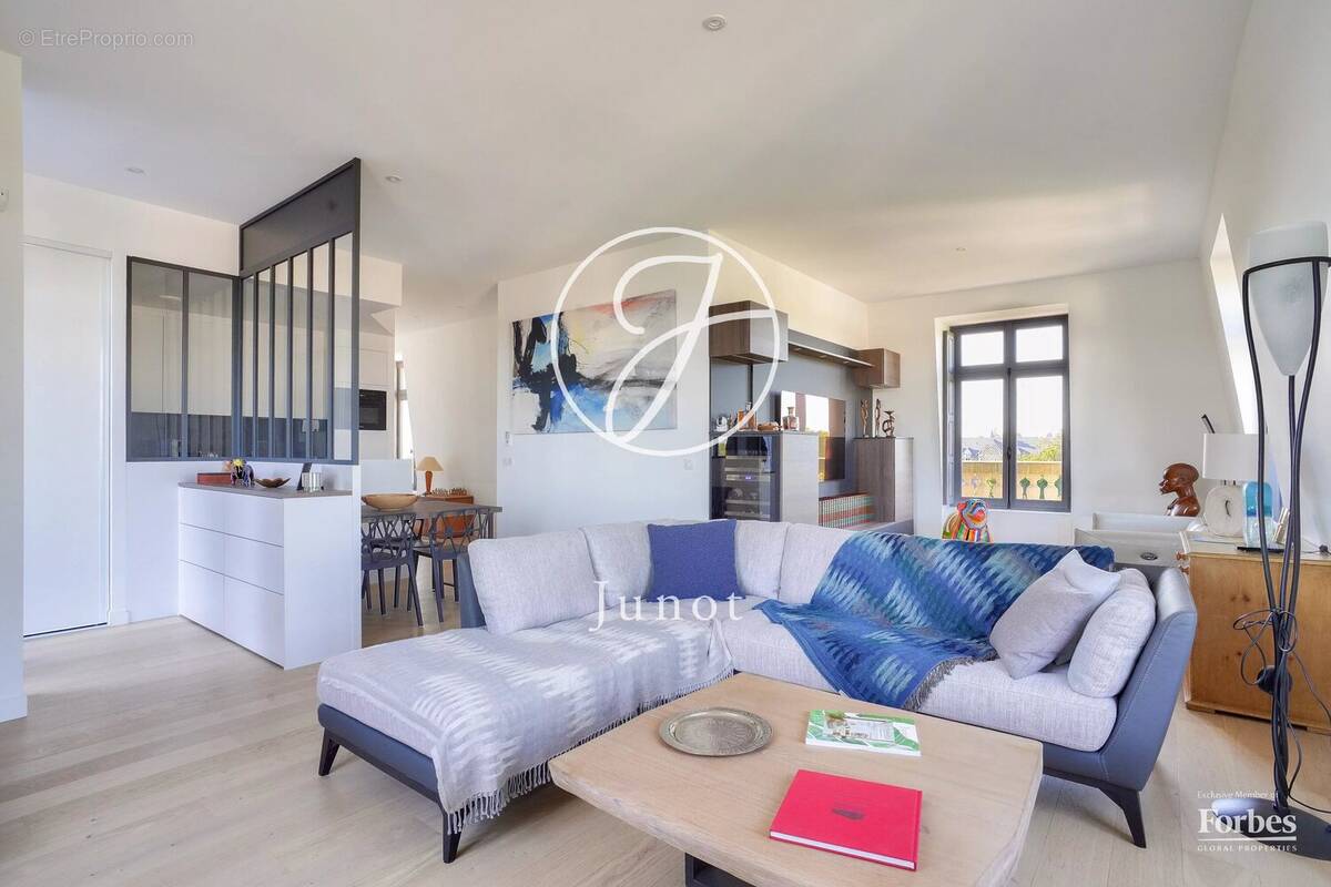 Appartement à MAISONS-LAFFITTE