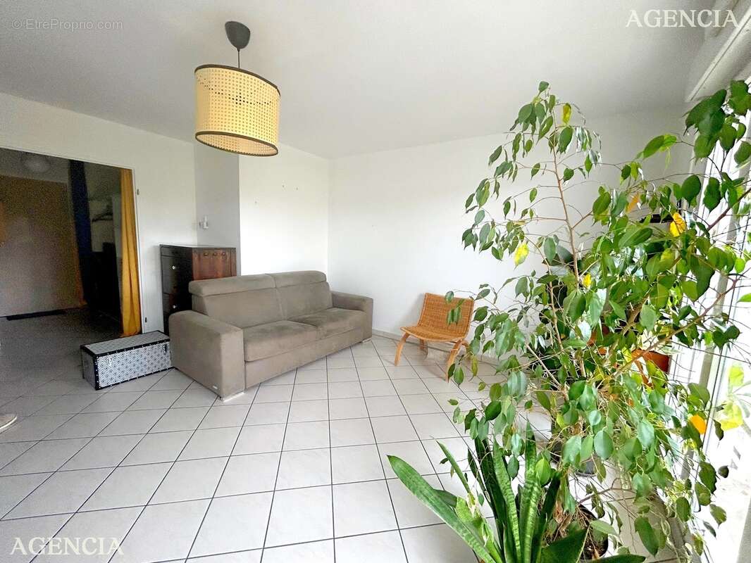 Appartement à PONTAULT-COMBAULT