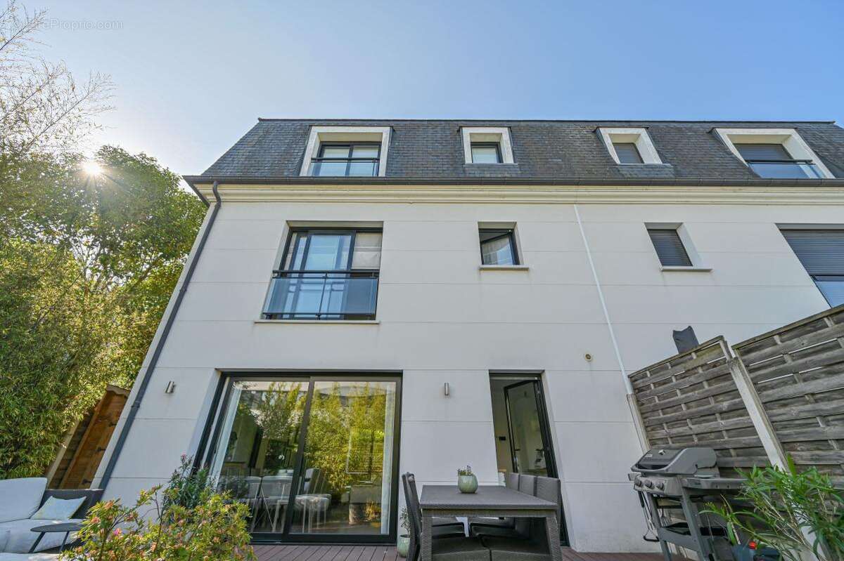 Appartement à BRY-SUR-MARNE