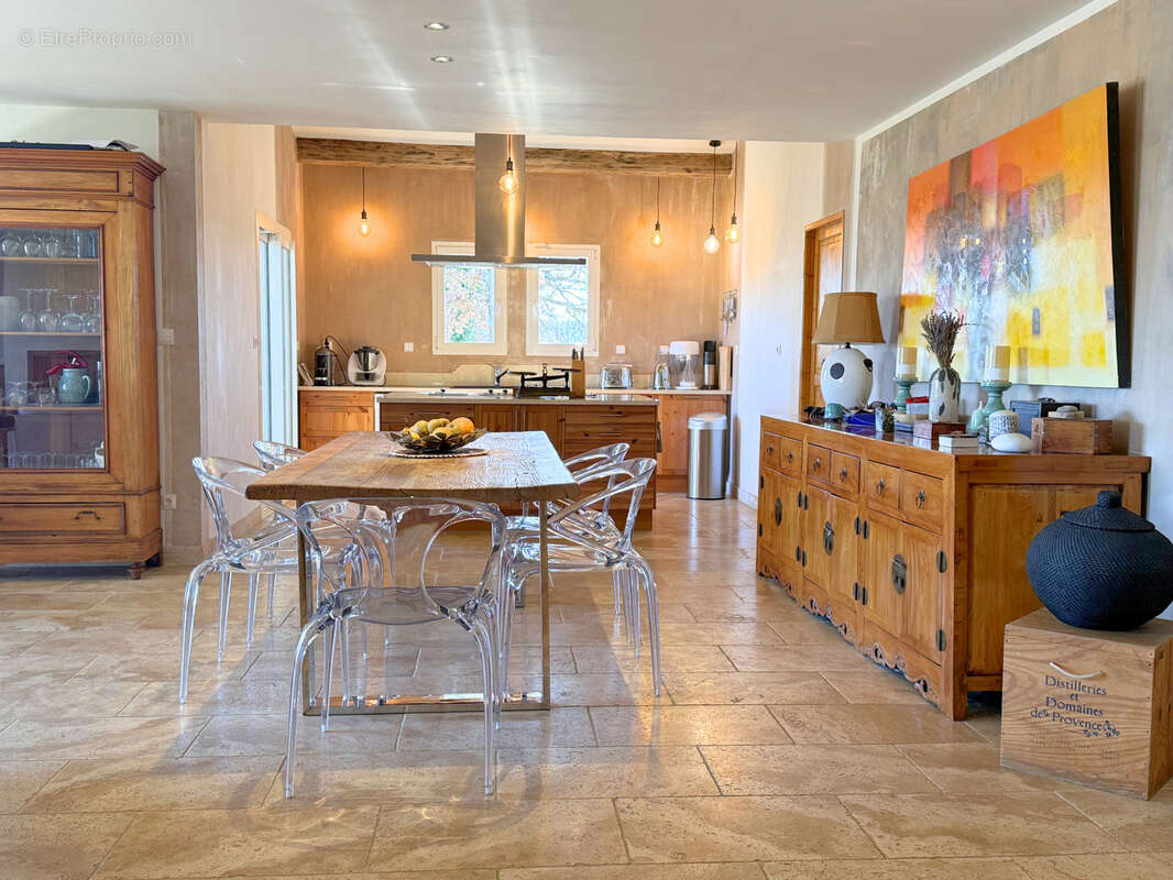 Maison à FORCALQUIER