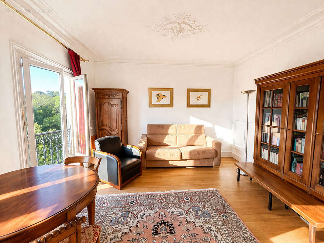 Appartement à PARIS-19E