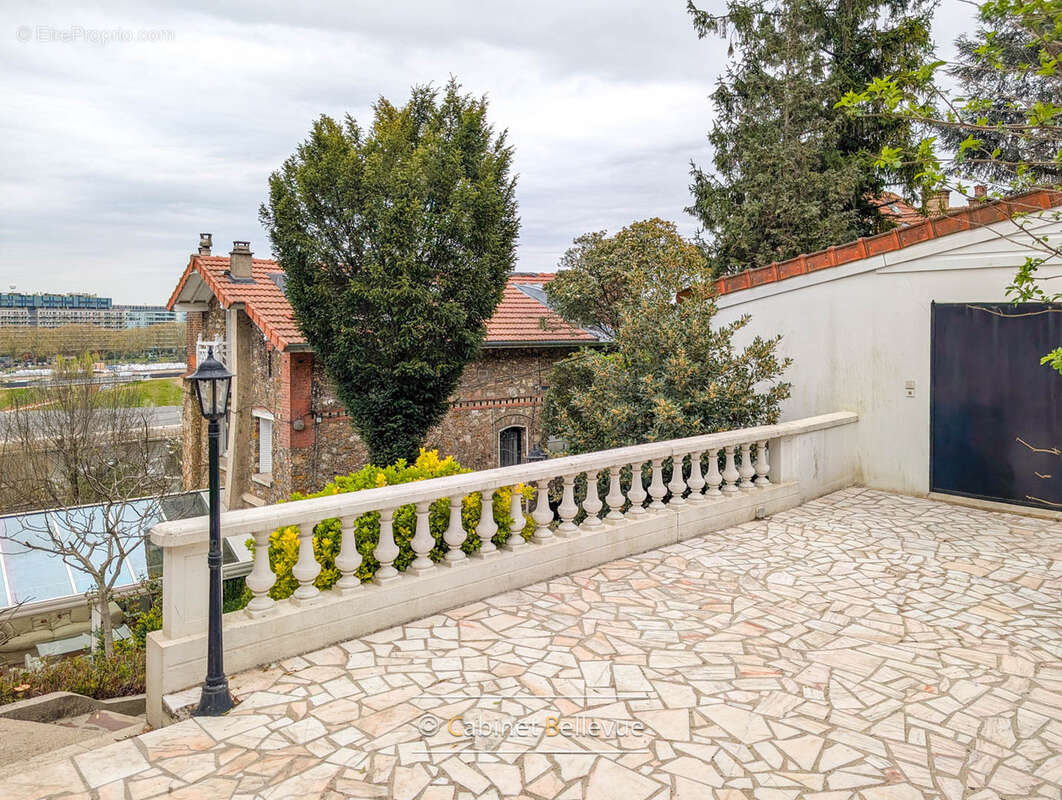 Appartement à SEVRES